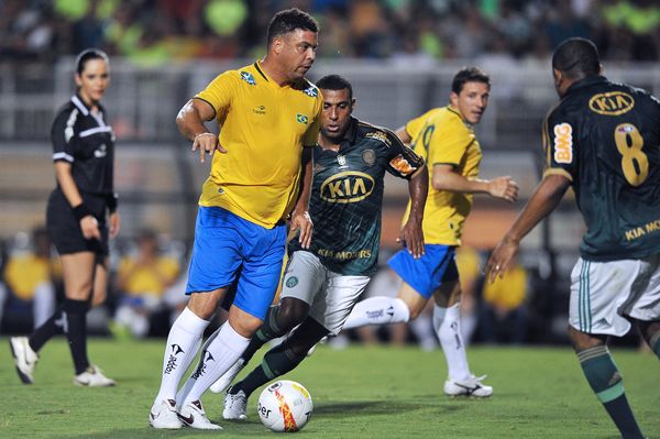 多明格斯的 多明格斯的